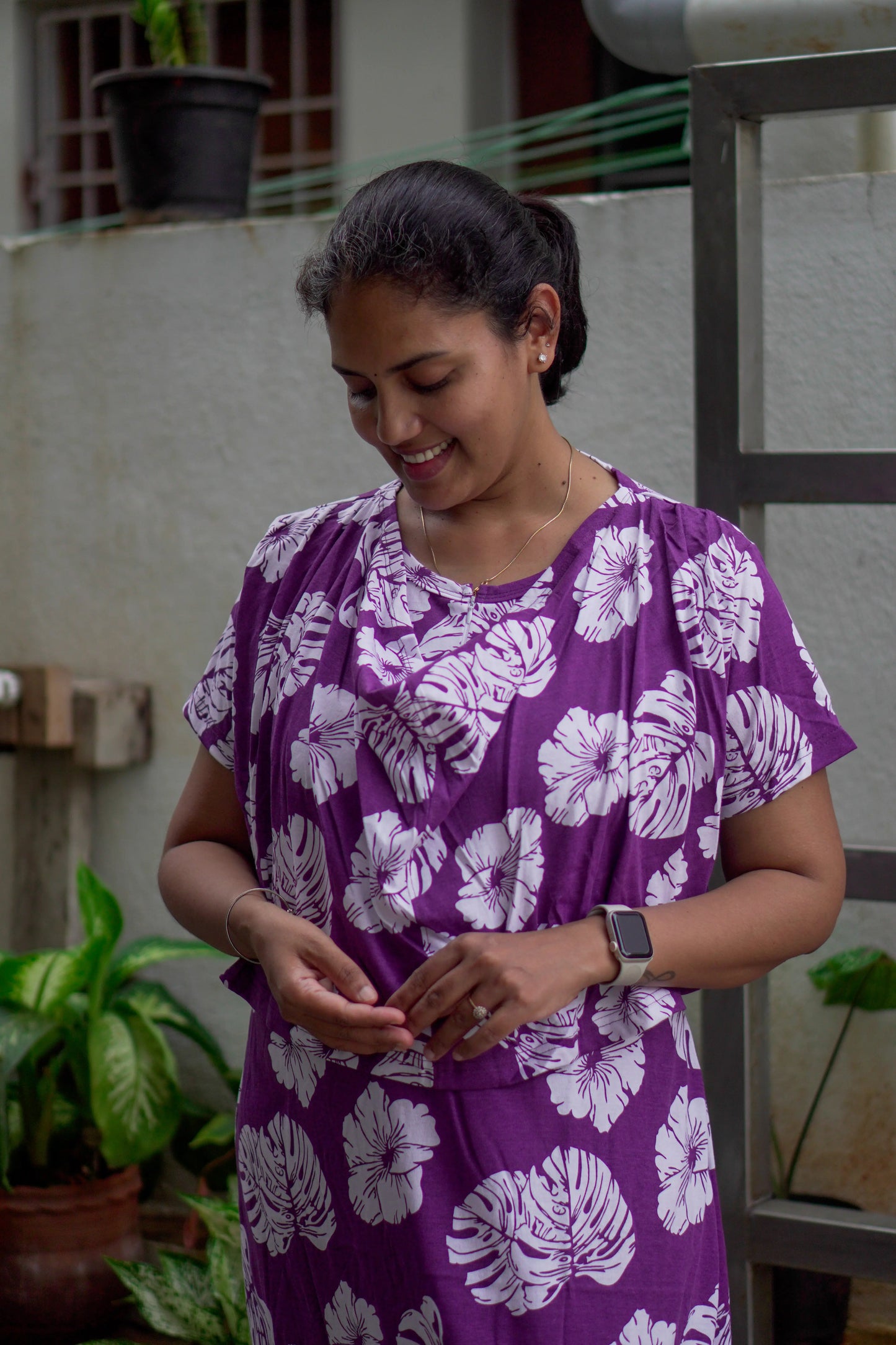 Lavender Leaf Dupatta Feeding Nighty