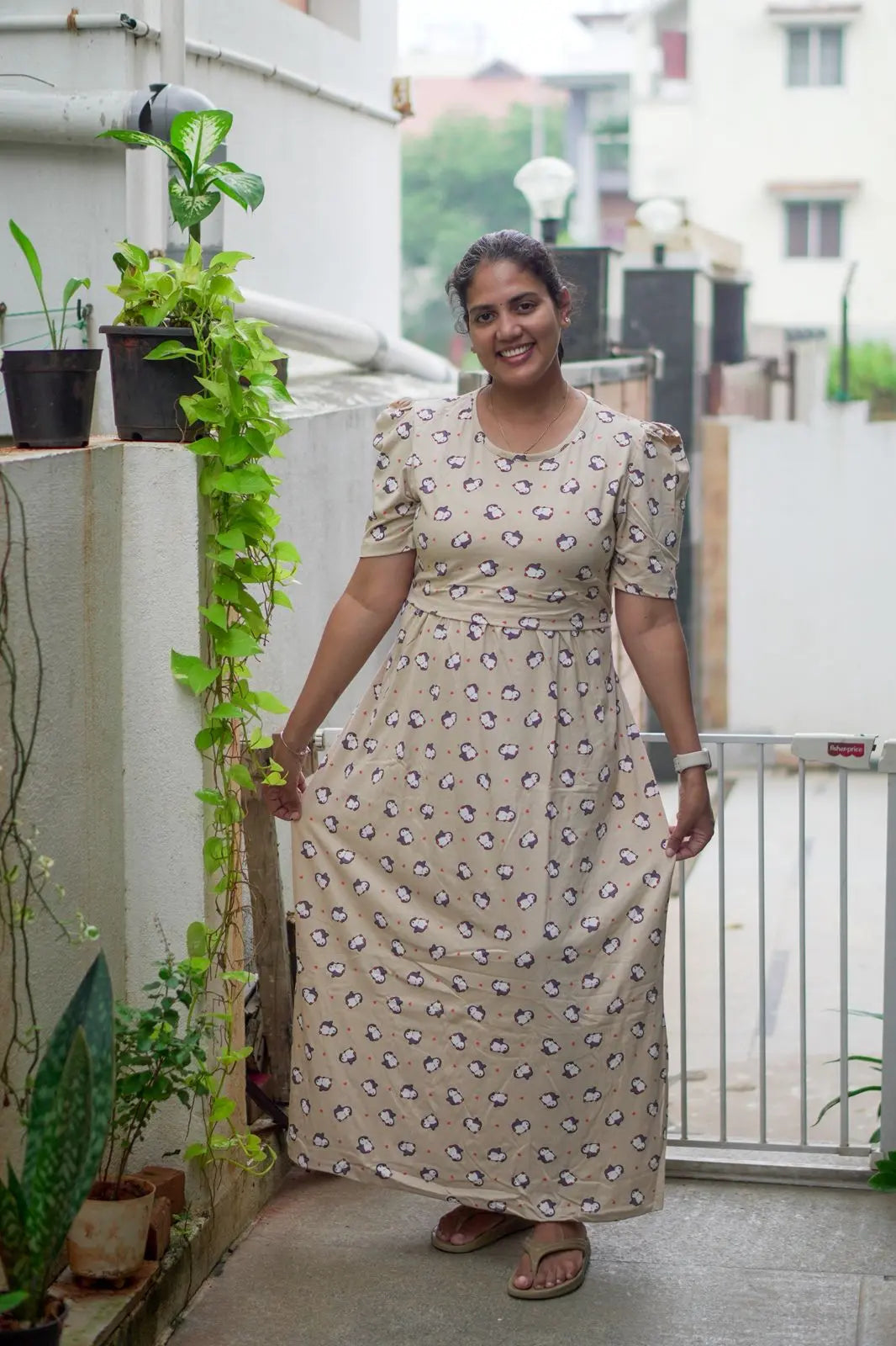 Penguin Love Feeding Nighty