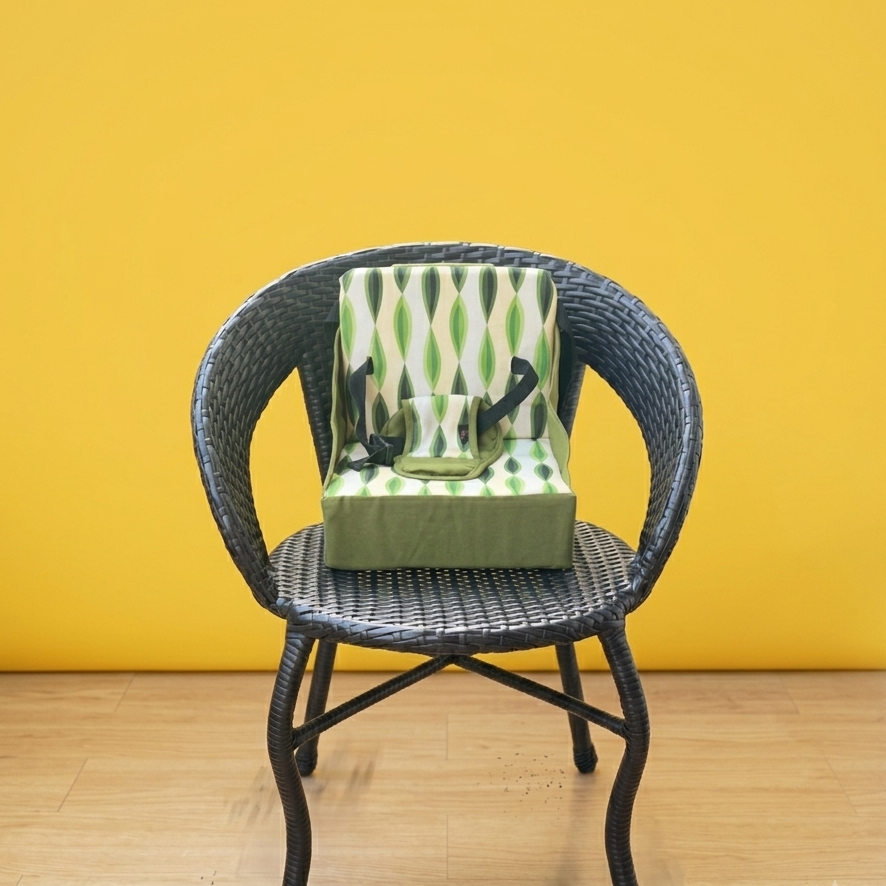 Portable booster chair - olive green