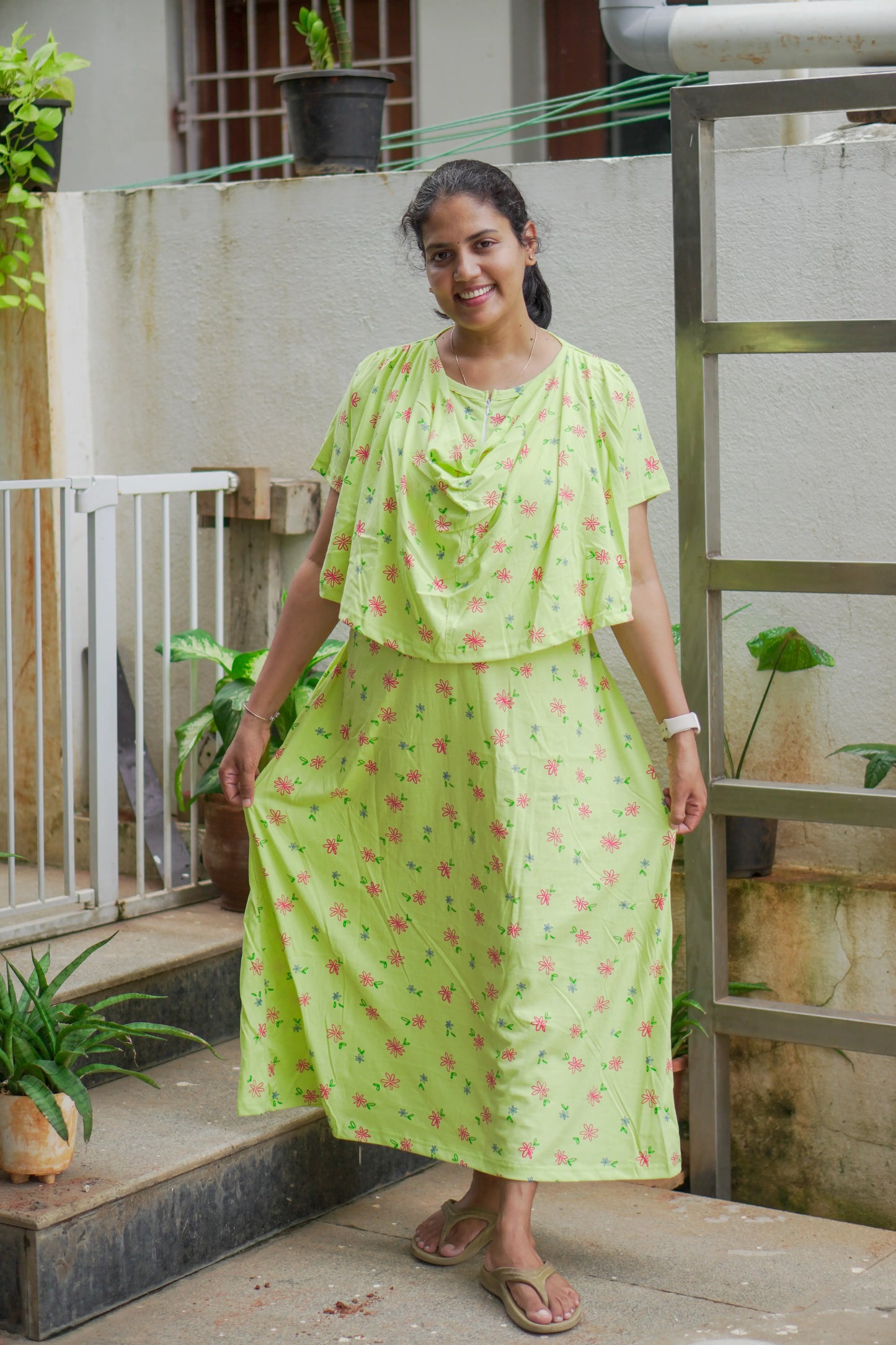 Lime Blossom Dupatta Feeding Nighty
