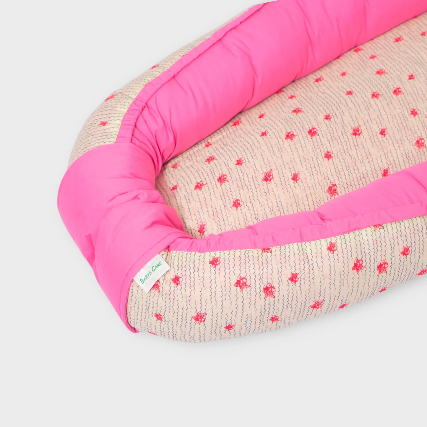 Wavy Blossom Nest Bed